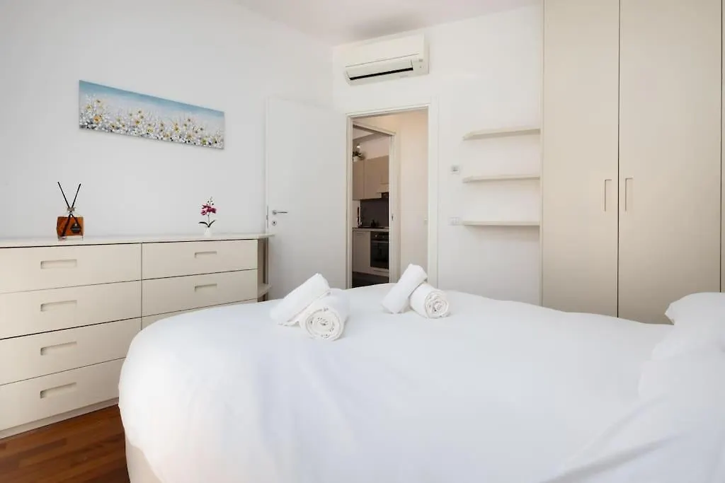 Appartement Luxury Suite Milano Centrale With Wi Fi Netflix Italië